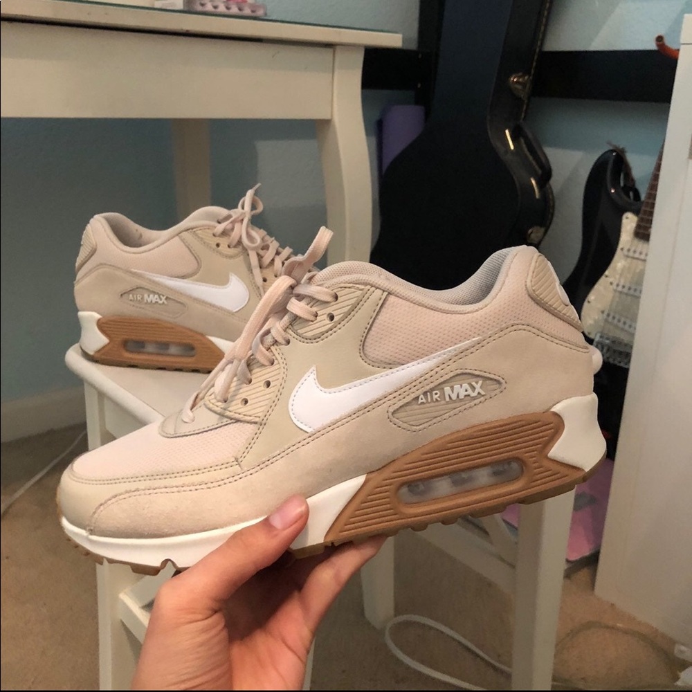 Tan Air max 90 women